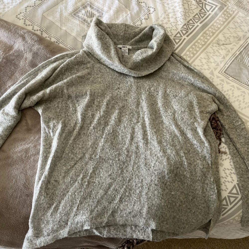 Gray Bar lll cowl neck sweater. Size small